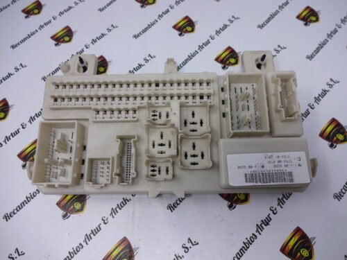 Caja de fusibles  FORD 4M5T14A073BH 4M5T-14A073-BH