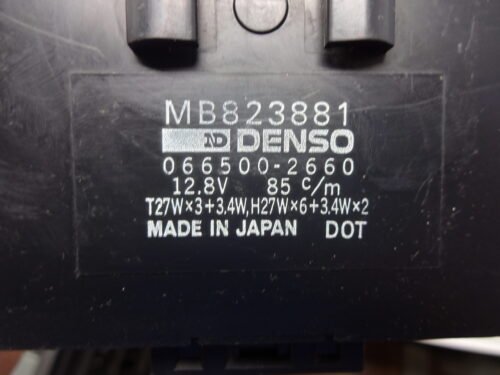 Unidad de control  Mitsubishi MB823881 066500-2660 DENSO