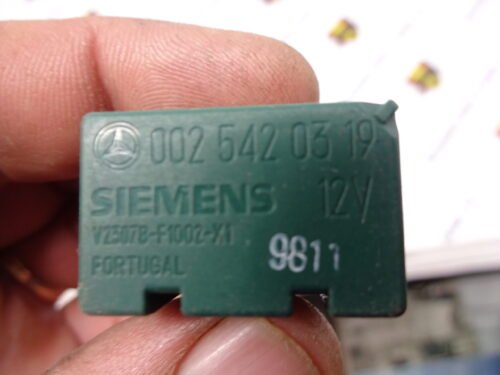 0025420319 V23078F1002X1 V23078-F1002-X1 Relé Mercedes 0025420319 V23078F1002X1 V23078-F1002-X1