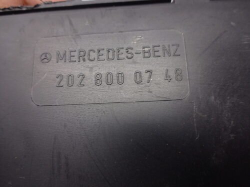 Bomba cierre centralizado Mercedes W202 Clase C 2028000748  202 800 07 48