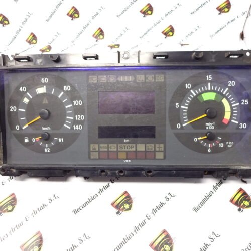 Cuadro de instrumentos  Mercedes Atego A0014467721 0014467721 A 001 446 77 21