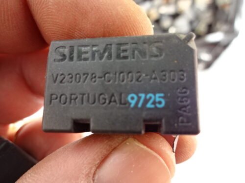 Rele  Relais SIEMENS V23078-C1002-A303 V23078C1002A303