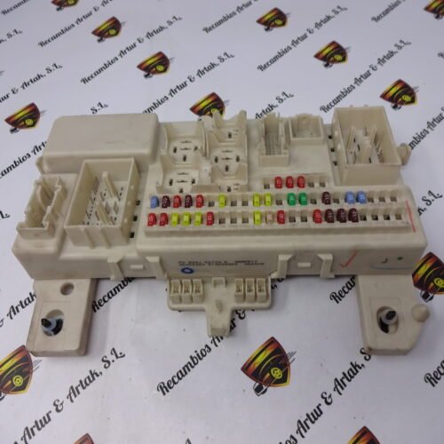 BCM Caja de fusibles  Mazda 3 BS4J66730E BS4J 66730 E 519200083