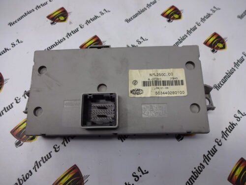 Caja de fusibles Fiat 1359655080 503440270100 503440280100