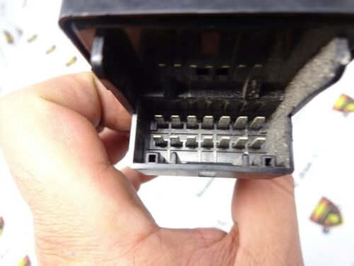 Botonera elevalunas Ssangyong D-100 7225009000 72250-09000
