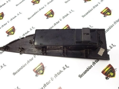 Botonera elevalunas Ssangyong D-100 7225009000 72250-09000