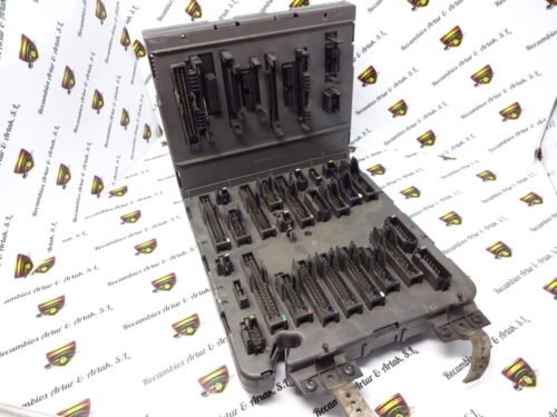 Caja de fusibles Renault Premium 5010232687 50 10 232 687