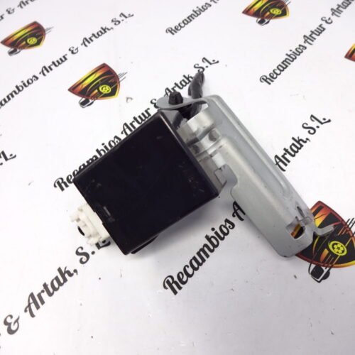 Unidad de control Mazda MR5021 SKE126-01 X1T85671M