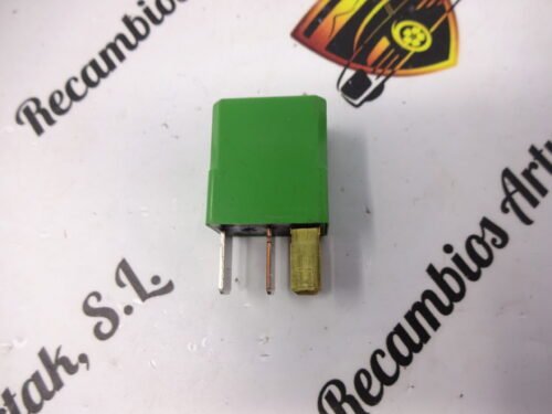 Relé  Relay / Mitsubishi 8627A011 ACM32221 M14