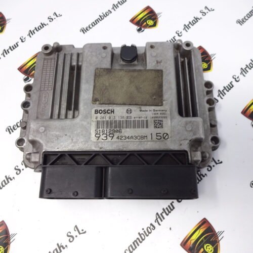 Centralita del motor Alfa Romero 159 0281013138  51812906 939