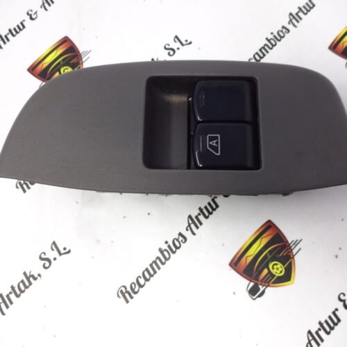 Botonera elevalunas NISSAN NV200