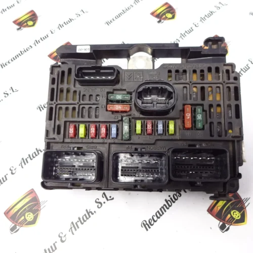 Caja de fusibles Citroen C5 BSM-L06-00 9656086580 S118983006J S118983006 J