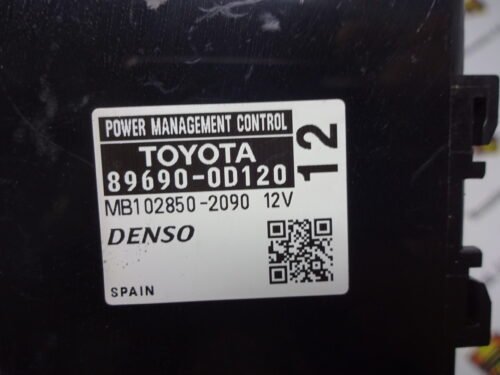 Unidad de control  Toyota Yaris 896900D120 89690-0D120 MB102850-2090