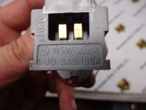 Luz de aviso de puerta VW Golf 4 IV Bora Skoda Seat Leon 1J0949105A