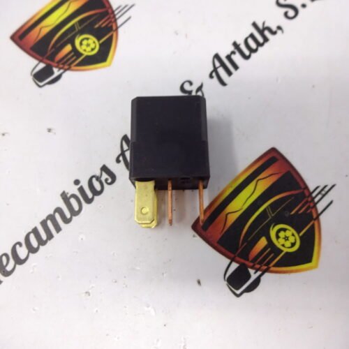 Relé  Relay Mazda UM4667730 UM46 67 730 ACM33221