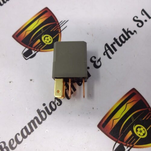 Relé  Relay Mazda UM4667720 UM46 677 20 ACM13221