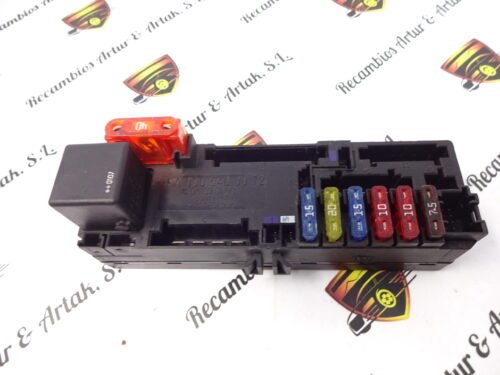 Caja de fusibles Mercedes w210 w208 w202 A0005400072 05376100
