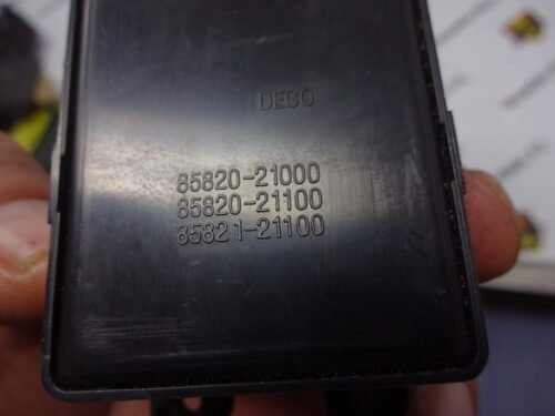 Botonera Elevalunas Ssangyong Rodius 8582021000 85820-21000 85820-21100 8582121100