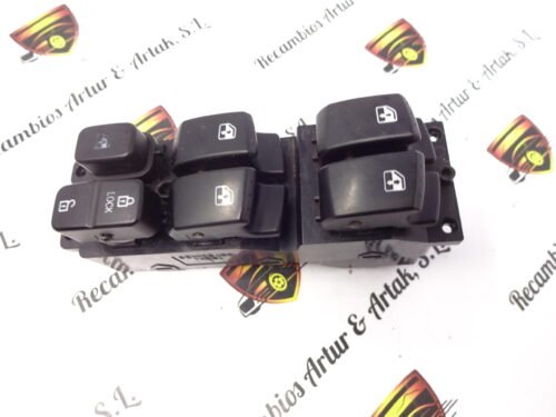 Botonera Elevalunas Ssangyong Rodius 8582021000 85820-21000 85820-21100 8582121100
