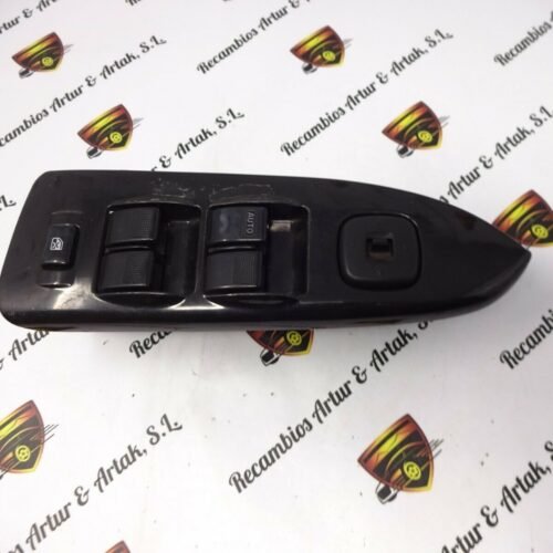 Botonera Elevalunas Mazda 626 C8H-D155 OMRON GG3E66350A GG3E 66 350A C8HD155