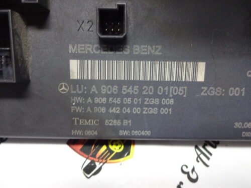 Caja de fusibles MERCEDES SPRINTER A9065452001 A9065450501 A9065450401