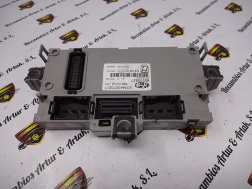 Caja de fusibles  IVECO DAILY 503440070217 69500837