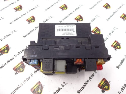 Caja de fusibles Mercedes Clase C W203 2035452701 5DK008485-41