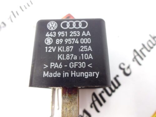 Relé  Rele  VW AUDI NR. 219 443951253AA 899574000