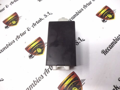 Unidad de control Mitsubishi Pajero MR583832 12V