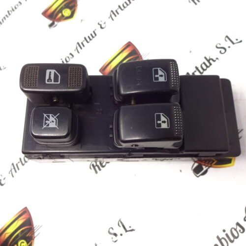 Botonera Elevalunas  KIA Carnival 620W06740  621W04200
