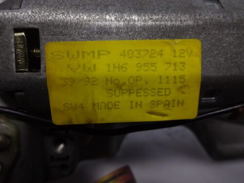 Motor limpiaparabrisas trasero  VW Golf 1H6955713 403724