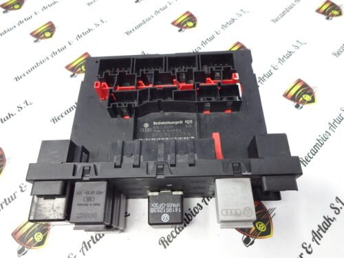 Caja de fusibles  AUDI A3 8P0907279A 8PO907279A F005V00219