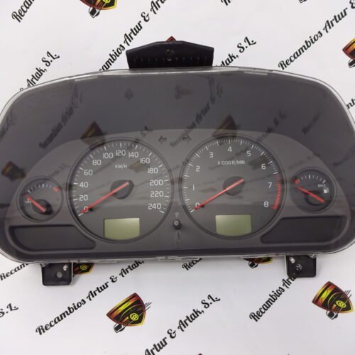 Cuadro de instrumentos  Volvo V40 S40 30623052G 30623052 / G 02W41D2 SW 30623974A