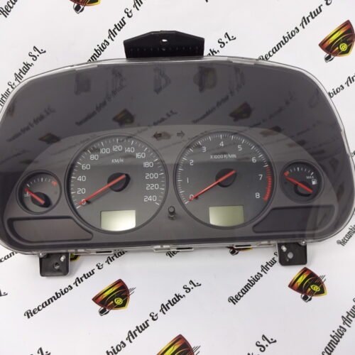 Cuadro de instrumentos Volvo V40 30623052 / F 30623052F 02W24D3 SW 30623974A