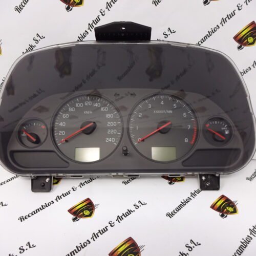 Cuadro de instrumentos Volvo V40 30623052 / F 30623052F 02W23D5 SW 30623974A