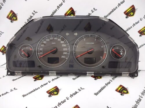 Cuadro de instrumentos Volvo S60 V70 XC70  30682277 S/NO 2248 8602885 69594-220T