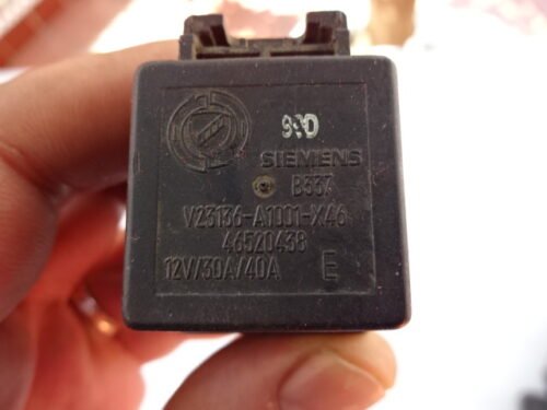 Relé Rele FIAT  Alfa Romeo 46520438 V23136A1001X46 V23136-A1001-X46