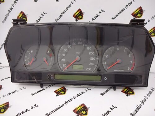 Cuadro de instrumentos  VOLVO S70 V70 9451506 9472725