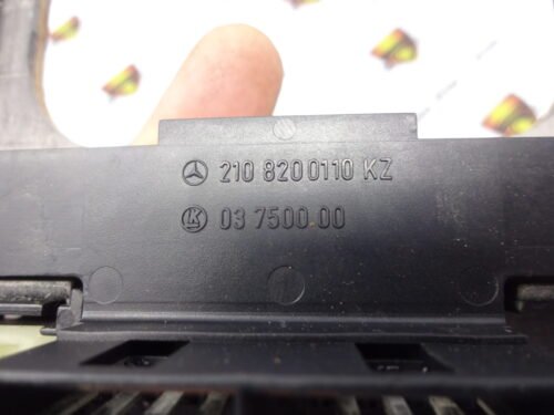 Botonera Elevalunas Mercedes-Benz W210 2108200110KZ 03750000
