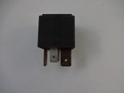 Relé / Relais / Rele / Relay / Fiat Lancia Alfa Romeo 46520429 A727