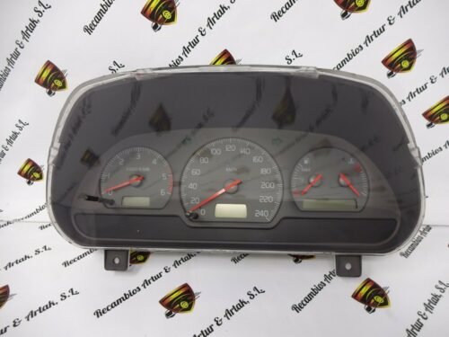 Cuadro de instrumentos VOLVO S40 V40 30889704 / D 30889704D 01W45D1 SW30887756A