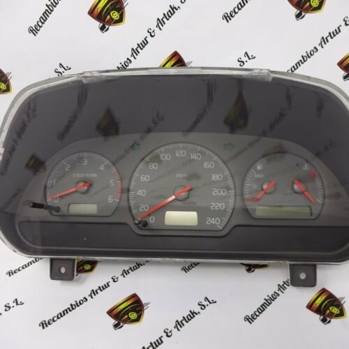 Cuadro de instrumentos VOLVO S40 V40 30889704 / D 30889704D 01W45D1 SW30887756A