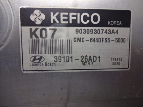 Centralita del motor  HYUNDAI 3910126AD1 39101-26AD1 9030930743A4