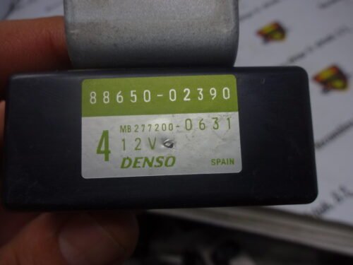 Unidad de control  Toyota Corolla 8865002390 88650-02390 MB277200-0631