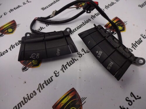 Interruptor Volante de Multifunción Ford KUGA 3M5T9E740AD 3M5T9E740AD G952A