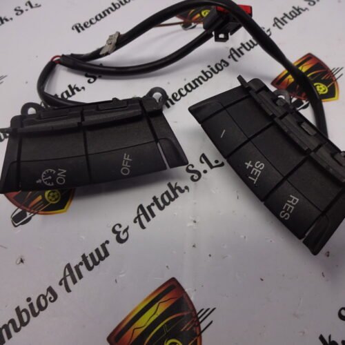 Interruptor Volante de Multifunción Ford KUGA 3M5T9E740AD 3M5T9E740AD G952A