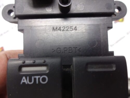 Botonera Elevalunas Honda CR-V M38467 M42254