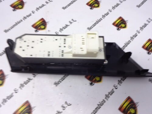 Botonera Elevalunas Toyota RAV4 7423242180 74232-42180