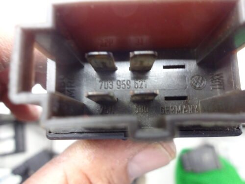 Interruptor  Volkswagen T4 703959621 7O3959621