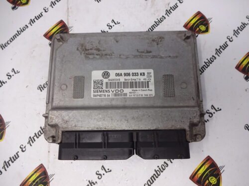 Centralita del motor SKODA Octavia 06A906033KB 5WP4071604 5WP40716 04
